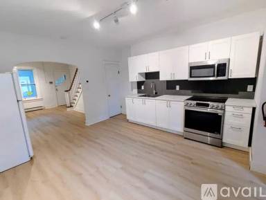 Main picture of 233 4th Ave