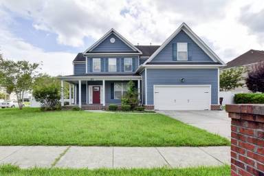 Main picture of 813 Evelyn Way