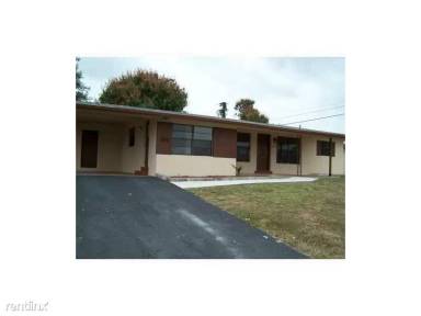 Main picture of 2821 SW 3rd Ct