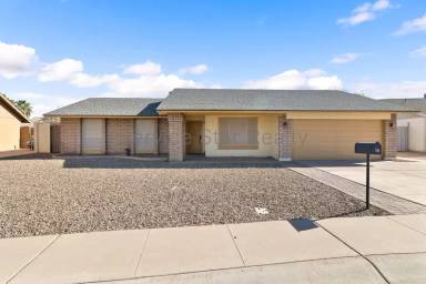 Main picture of 713 W Alamo Dr