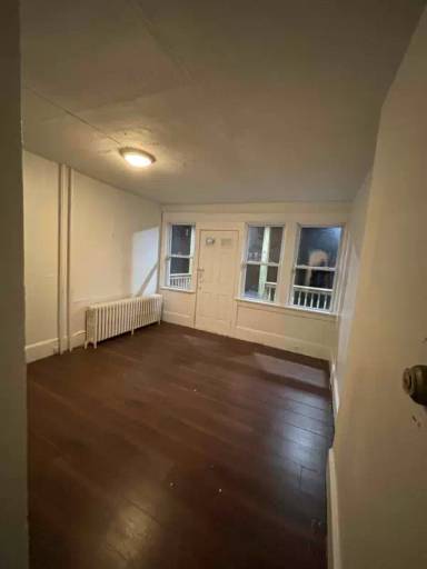 Main picture of 416 Carleton Ave