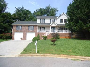 Main picture of 620 Crystal Ct