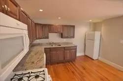 Main picture of 6 Pine St