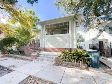 Main picture of 710 Burdette St
