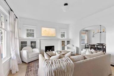 Main picture of 5235 SW View Point Ter