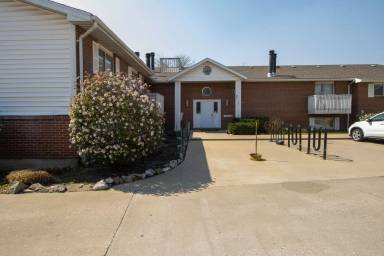 Main picture of 202 W Ash St
