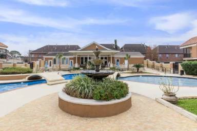 Main picture of 2901 Briarhurst Dr