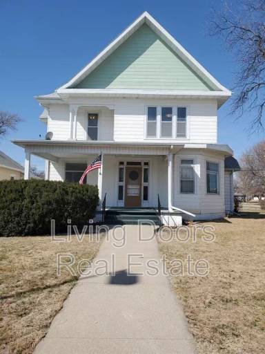 Main picture of 705 6th Ave