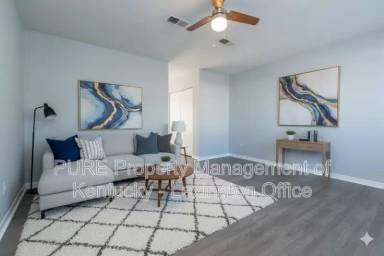 Main picture of 304 Woodcross Pl