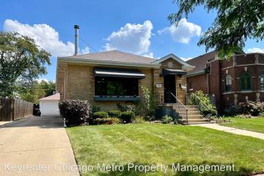 Main picture of 940 N Oak Park Ave