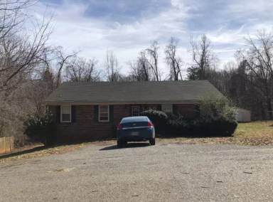 Main picture of 114 Camp Ave