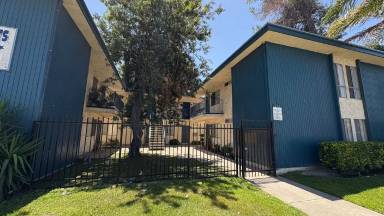 Main picture of 292 E Olive St