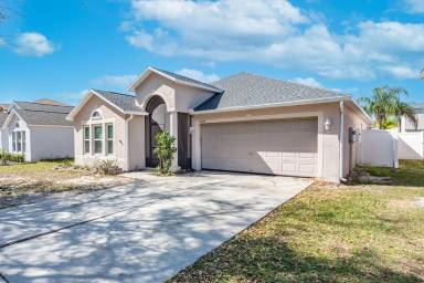 Main picture of 10429 River Bream Dr