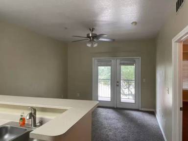 Main picture of 1800 E Palm Ave
