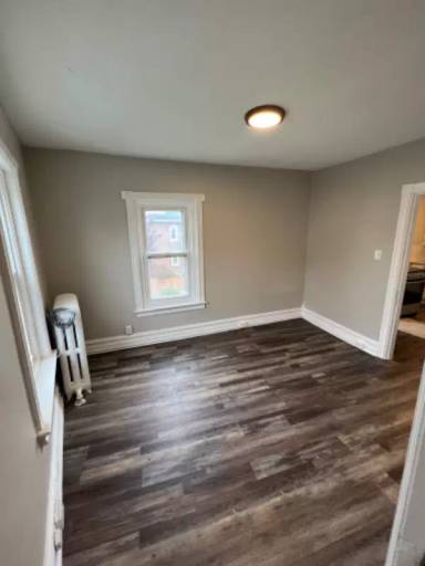Main picture of 927 3rd St