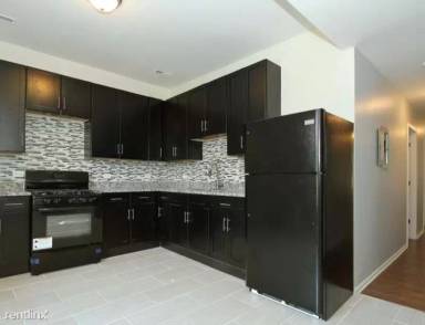 Main picture of 7007 S Wabash Ave