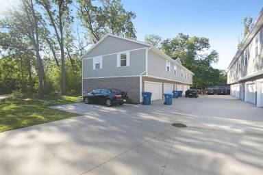 Main picture of 2533 Redwood Ave