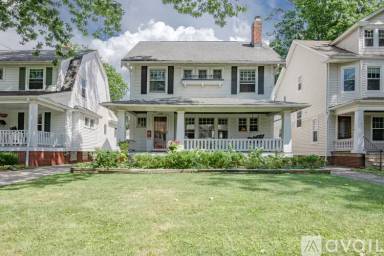 Main picture of 2169 Briarwood Rd