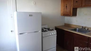 Main picture of 349 Pleasant St