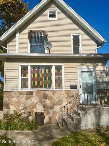 Main picture of 1510 8th Ave