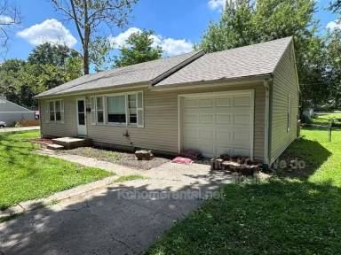 Main picture of 5160 Halsey St