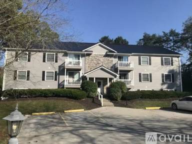 Main picture of 4 Hidden Park Dr