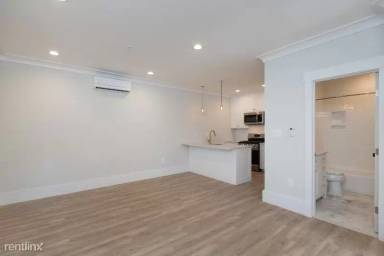 Main picture of 504 C St NE