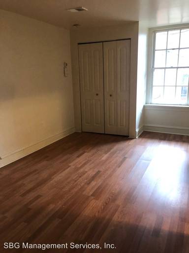 Main picture of 1014 S 48th St
