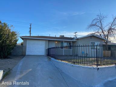 Main picture of 1580 Nancy St