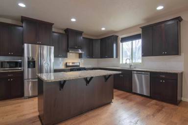 Main picture of 9007 W Silver St