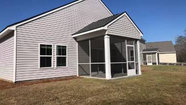 Main picture of 124 Kingswood Cir