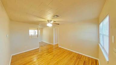 Main picture of 1725 NW 48th St