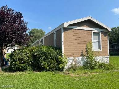 Main picture of Colonial Gardens Manufactured Home Community