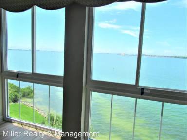 Main picture of 4717 Dolphin Cay Ln S