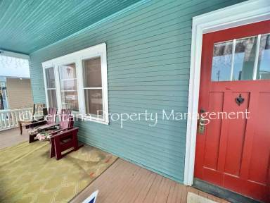 Main picture of 1037 Placer St