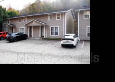 Main picture of 246 Tacketts Branch Rd