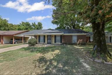 Main picture of 3862 Jasmine Dr