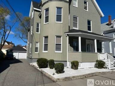 Main picture of 12 New Park St