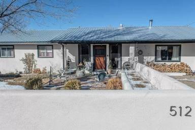 Main picture of 512 Santistevan Ln