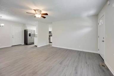 Main picture of 412 Cathy Jo Cir