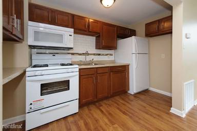 Main picture of 7045 Montgomery Rd