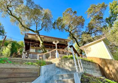 Main picture of 107 Spruce Rd