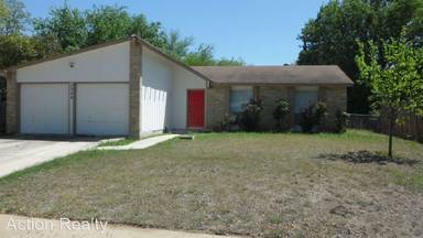 Main picture of 7526 Pipers Run St