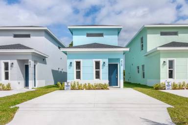 Main picture of 429 NW 13th Ave
