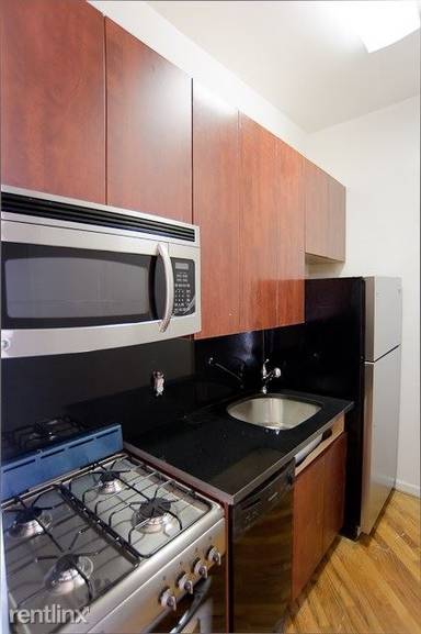 Main picture of 416 E 84th St