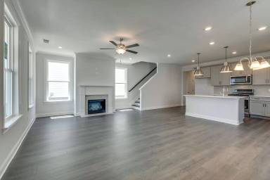Main picture of 3267 Vinemont Dr