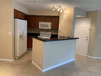 Main picture of 3370 Pinewalk Dr N