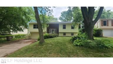 Main picture of 8843 Woodmayr Dr