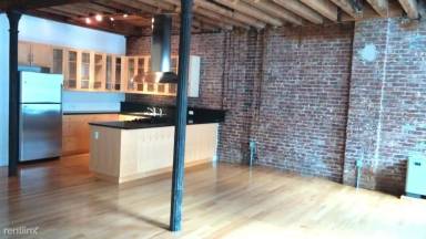 Main picture of 220 Front St
