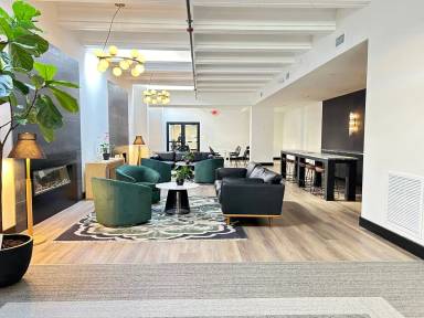 Main picture of 701 Market St